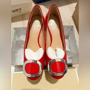 New in box! MICHAEL Michael Kors Pauline Kitten Heel Pumps 6.5 red